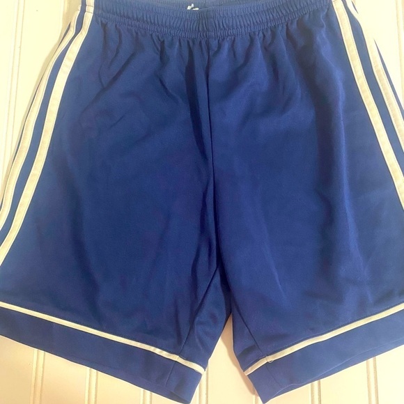 Adidas Aeroready Boys Soccer Basketball Shorts Size Medium Navy EUC - Picture 1 of 9